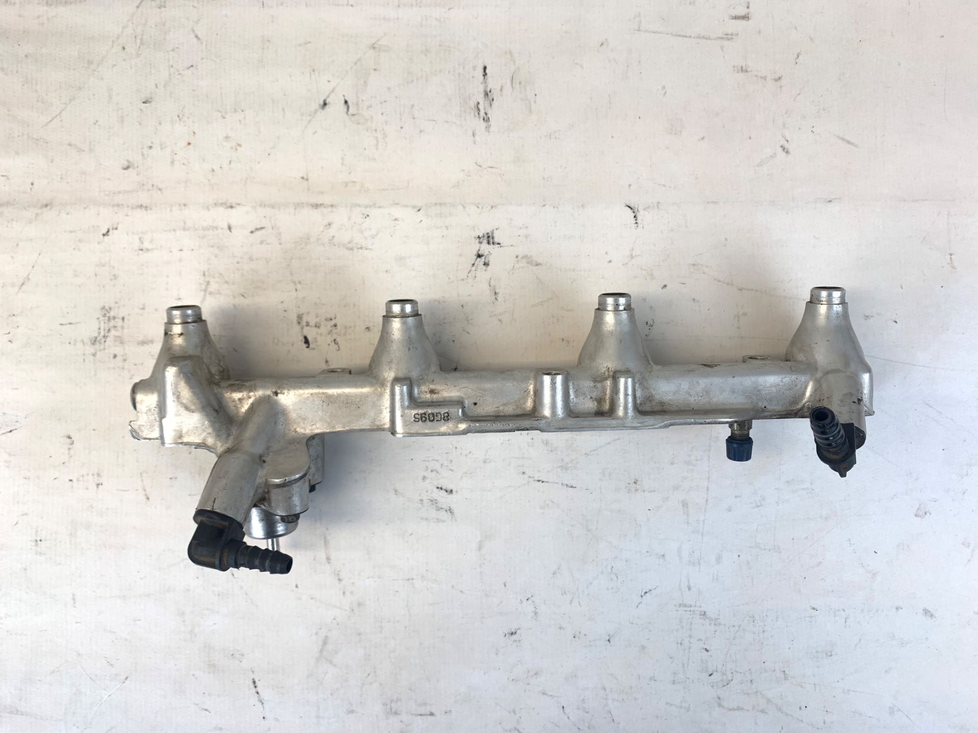 Flauta Bico Injetor Escort 1.8 16v Zetec 1997 2003 938f9d280
