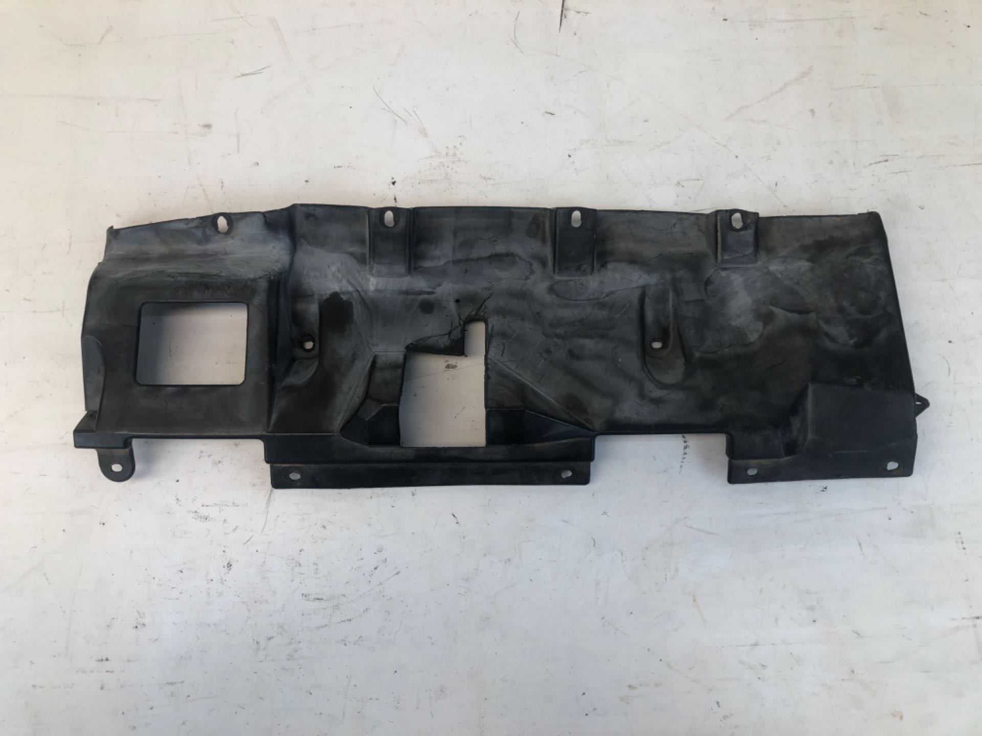 Defletor Grade Frontal Radiador Ford Escort 1.8 1997 2003