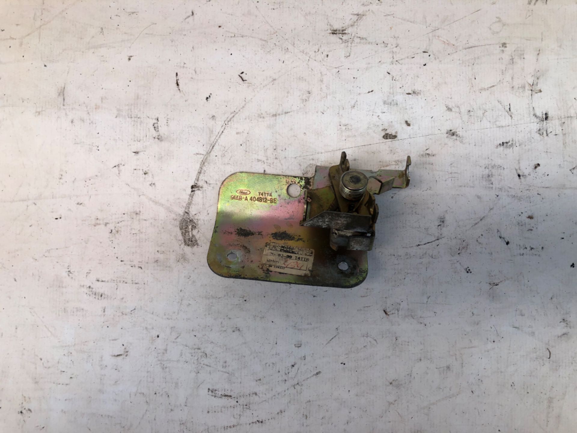 Batente Fechadura Porta Malas Ford Escort 1997 2003