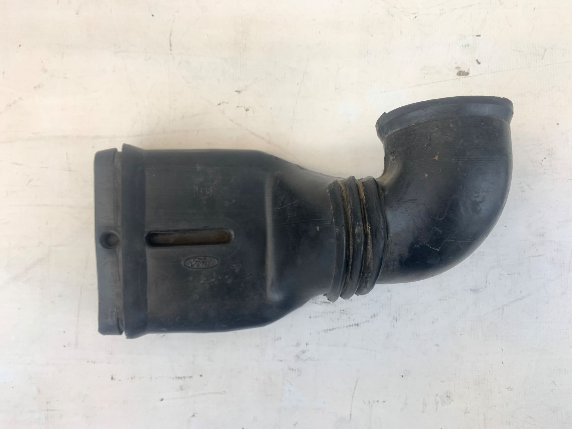 Duto Conexão Tomada Ar Ford Escort 1.8 1997 2003 97ab9a675aa