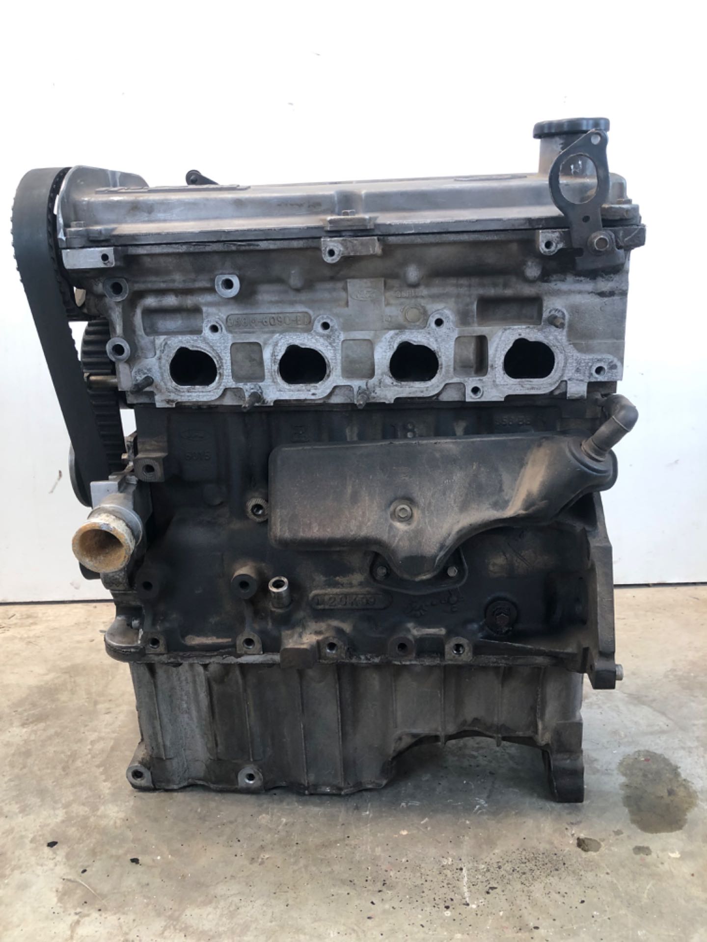 Motor Parcial Ford Escort 1.8 Gl 4cil 16v 1997 2003 Detalhe