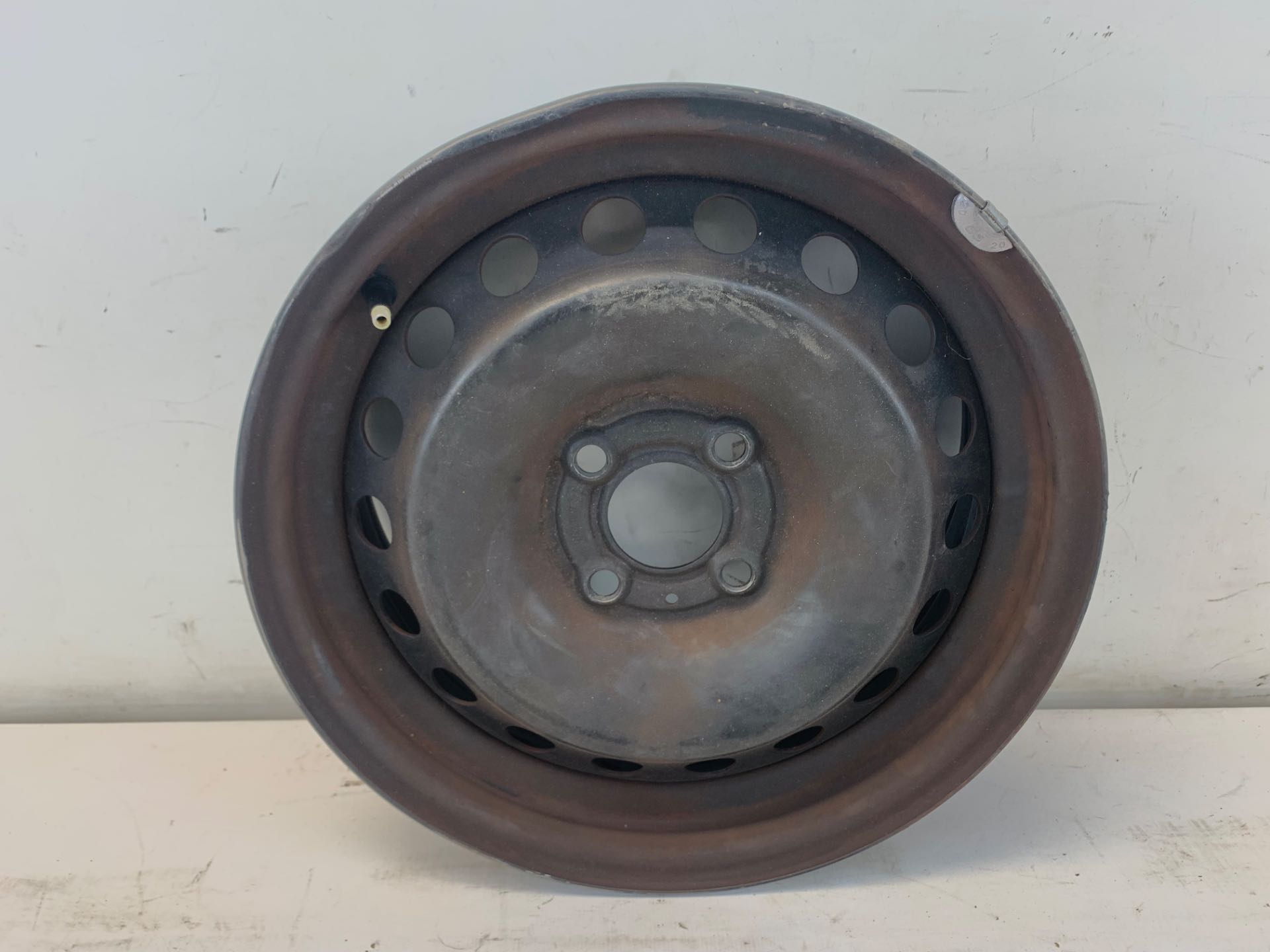 Roda Ferro Aro 15 4x100 Renault Sandero 2014 2024 Detalhe