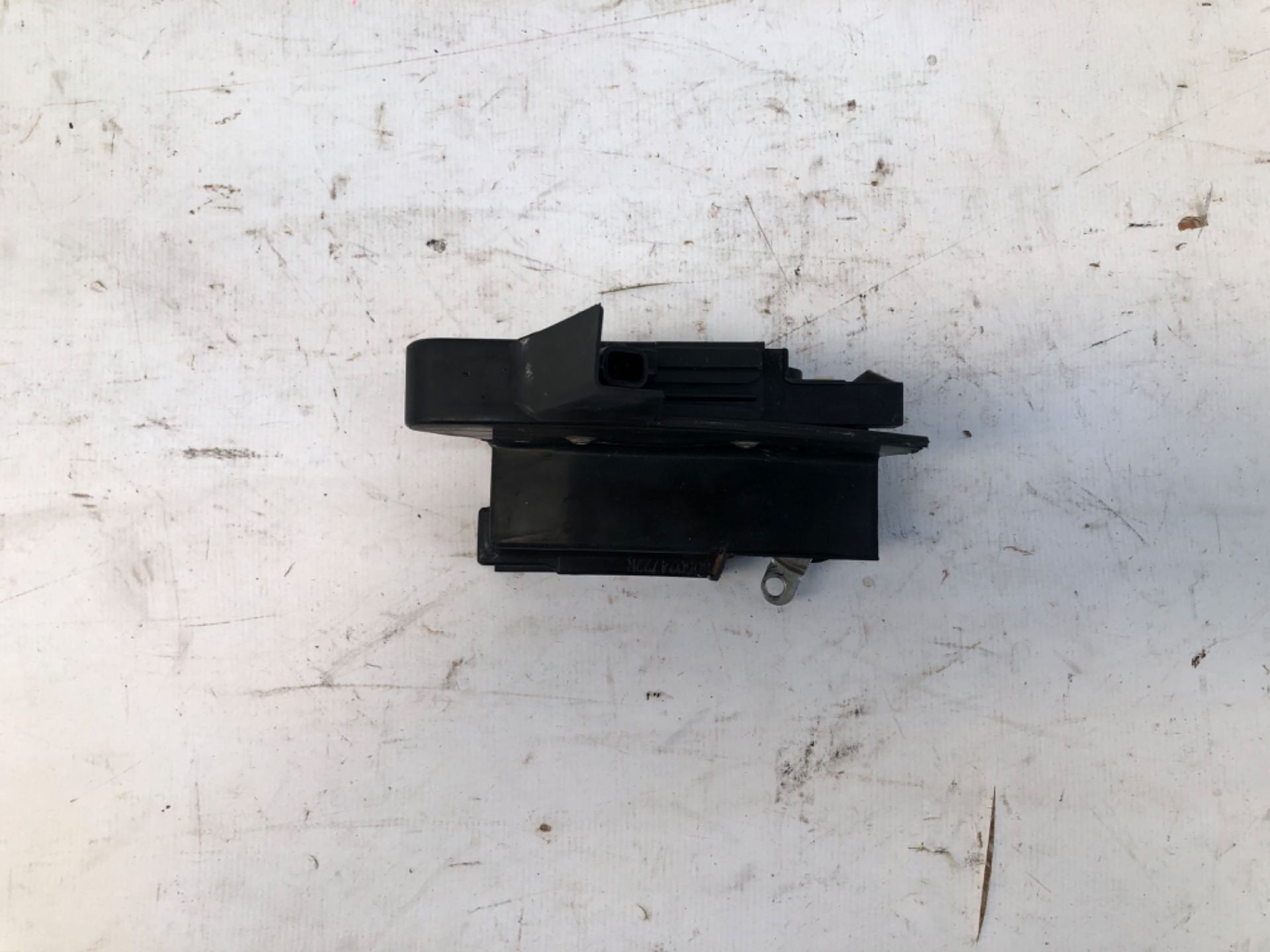 Fechadura Porta Dianteira Direita Renault Sandero 2014 2019