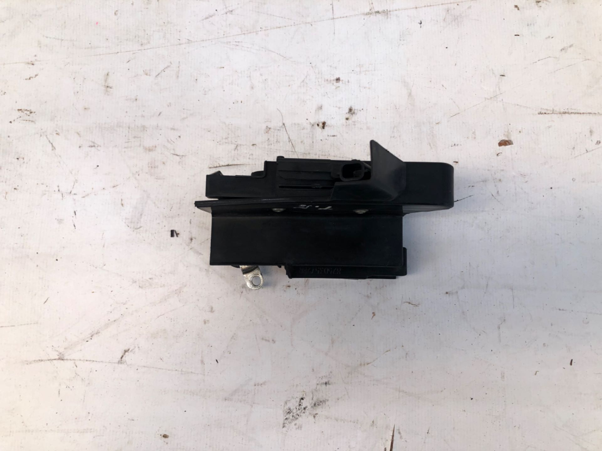 Fechadura Porta Traseira Esquerda Renault Sandero 2014 2019