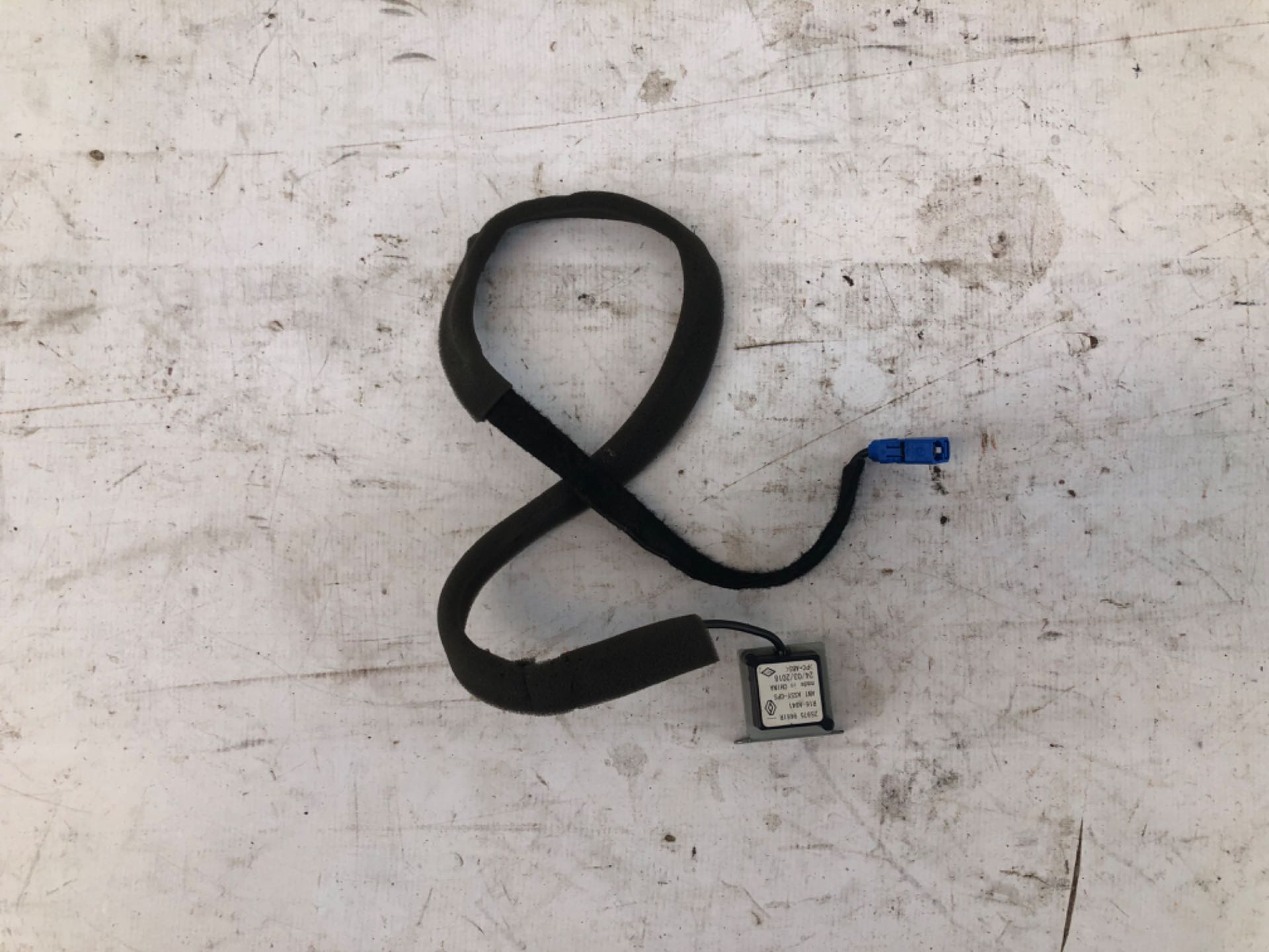 Antena Chicote GPS Renault Sandero 2014 2019