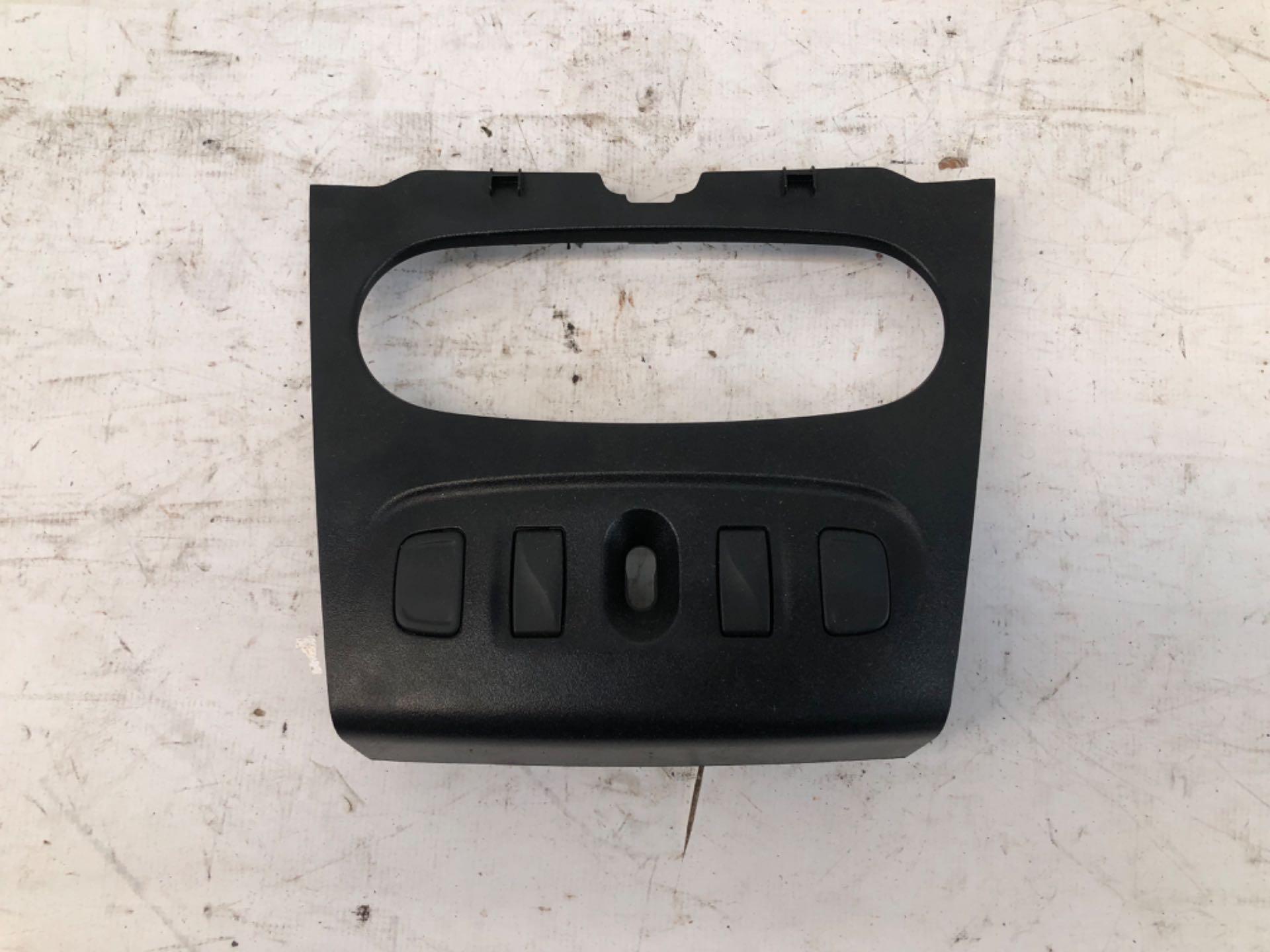 Moldura Comando Ar Condicionado Renault Sandero 2014 2019
