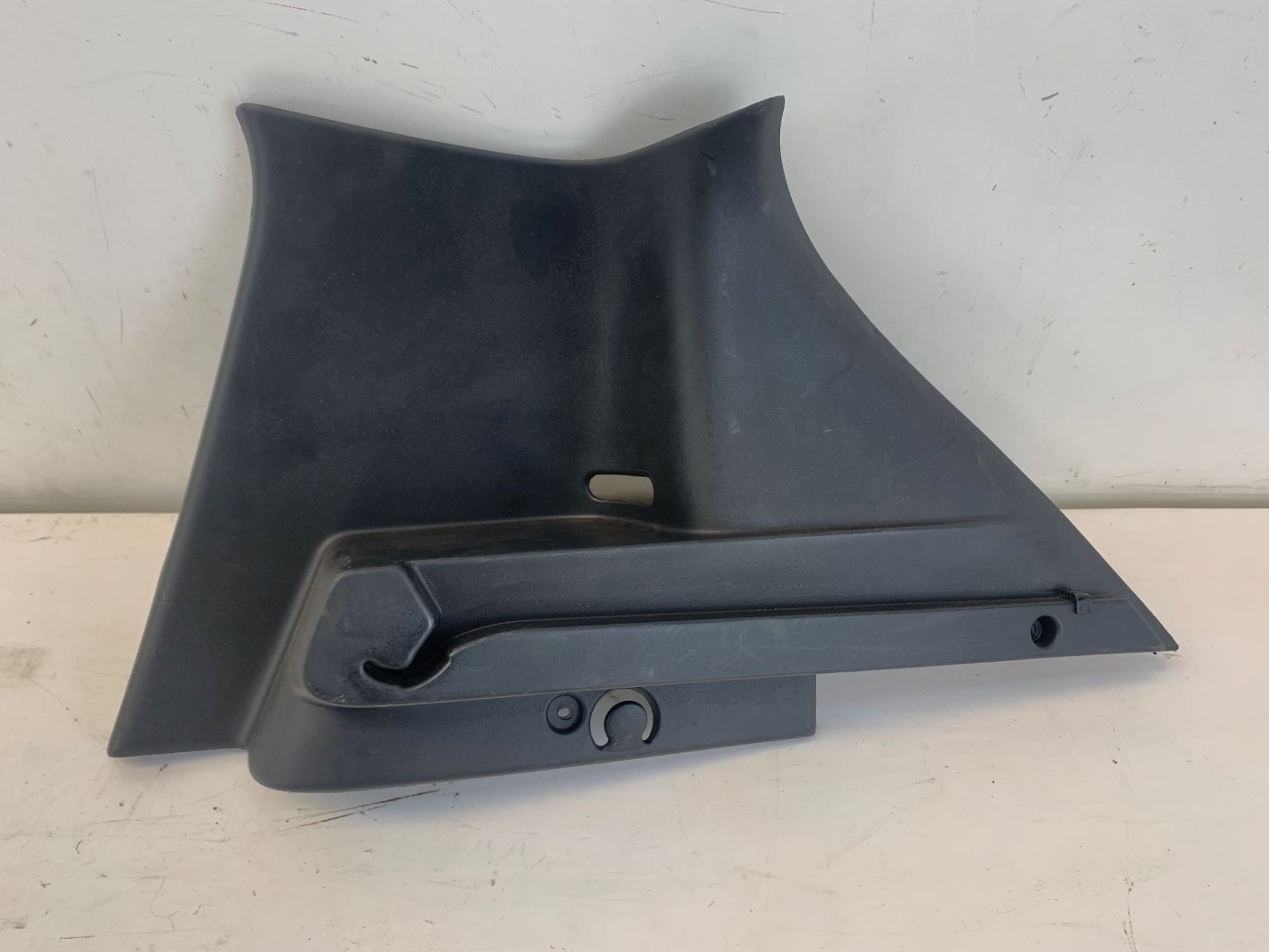 Suporte Direito Tampão Bagagito Sandero 2014 2019 769347288r