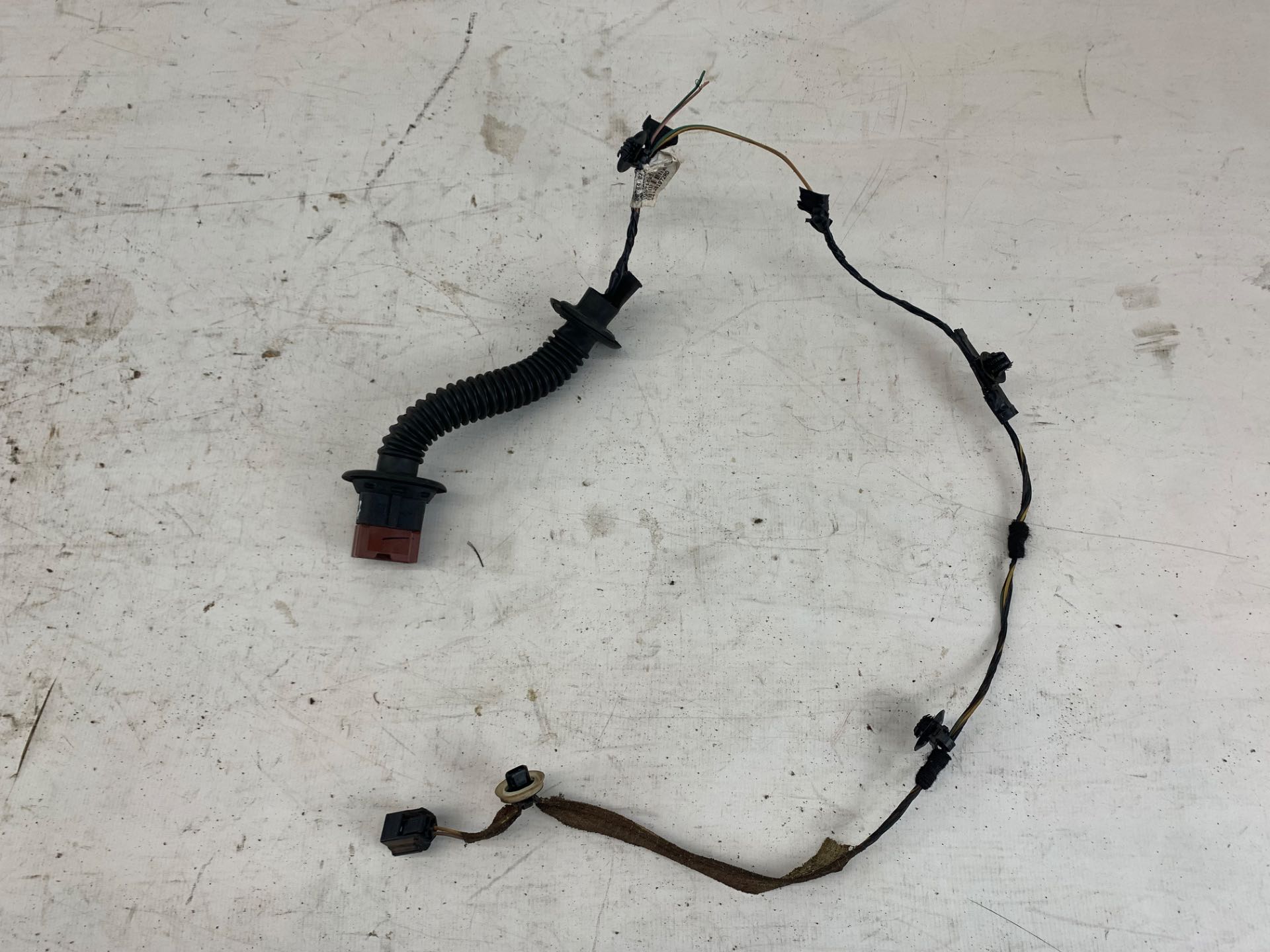 Chicote Porta Traseiro Direito Renault 1.0 2014 2019 Detalhe