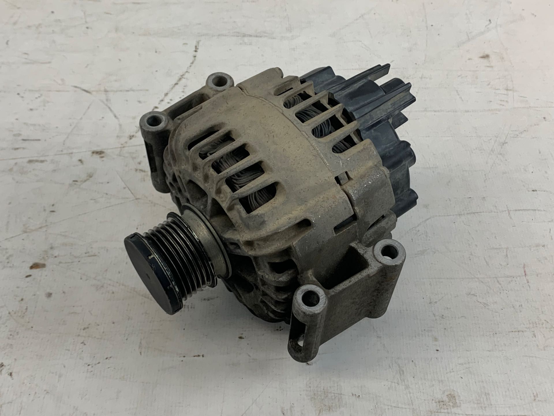 Alternador Mercedes C180 1.8 Cgi 2011 2012 A0009067902
