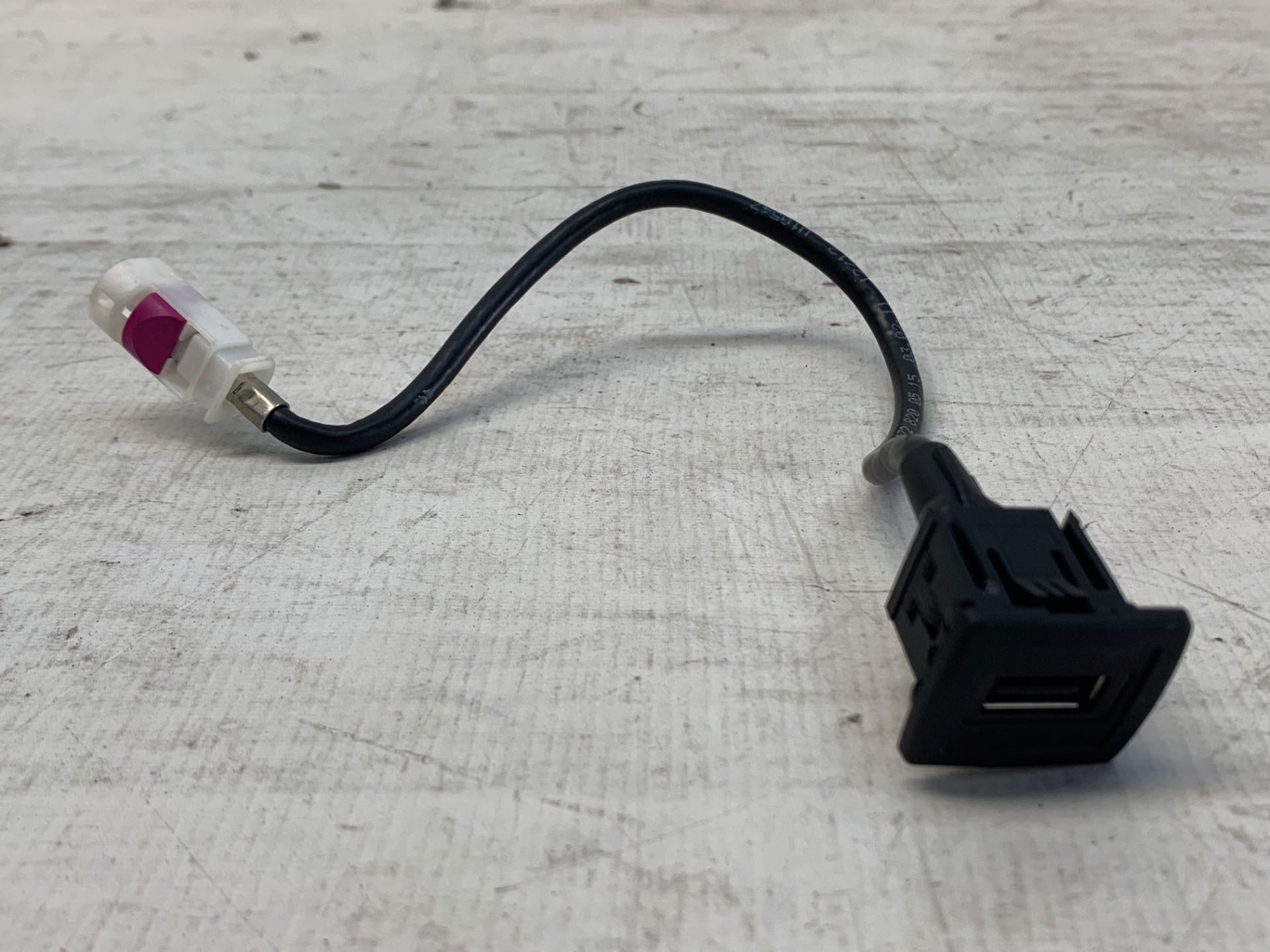 Entrada Ubs Console Mercedes C180 2011 2012 a1728200515