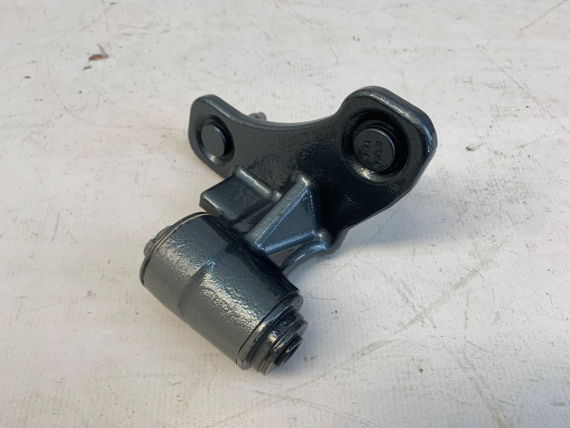 Dobradiça Porta Dianteira Esquerda Mercedes C180 2011 2012