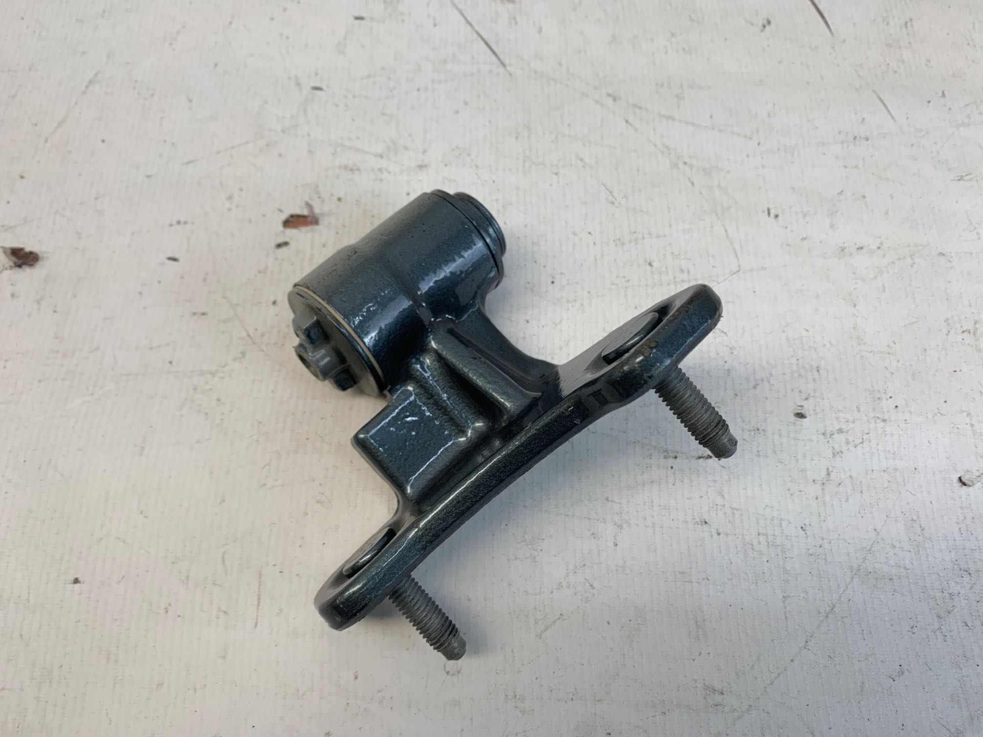 Dobradiça Porta Dianteira Direita Mercedes C180 2011 2012