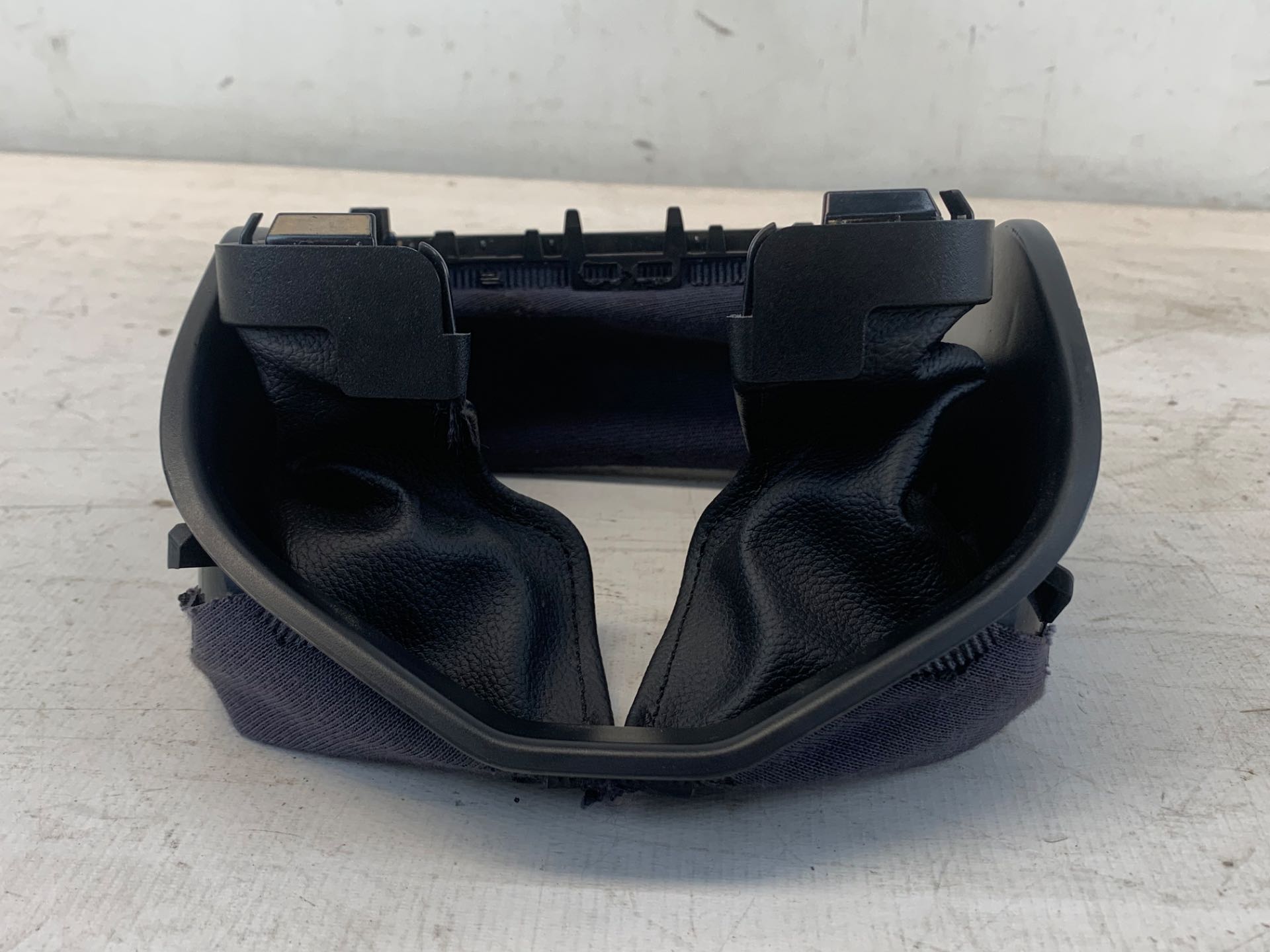 Moldura Coifa Coluna Direção C180 1.8 CGI 2012 a2046821316