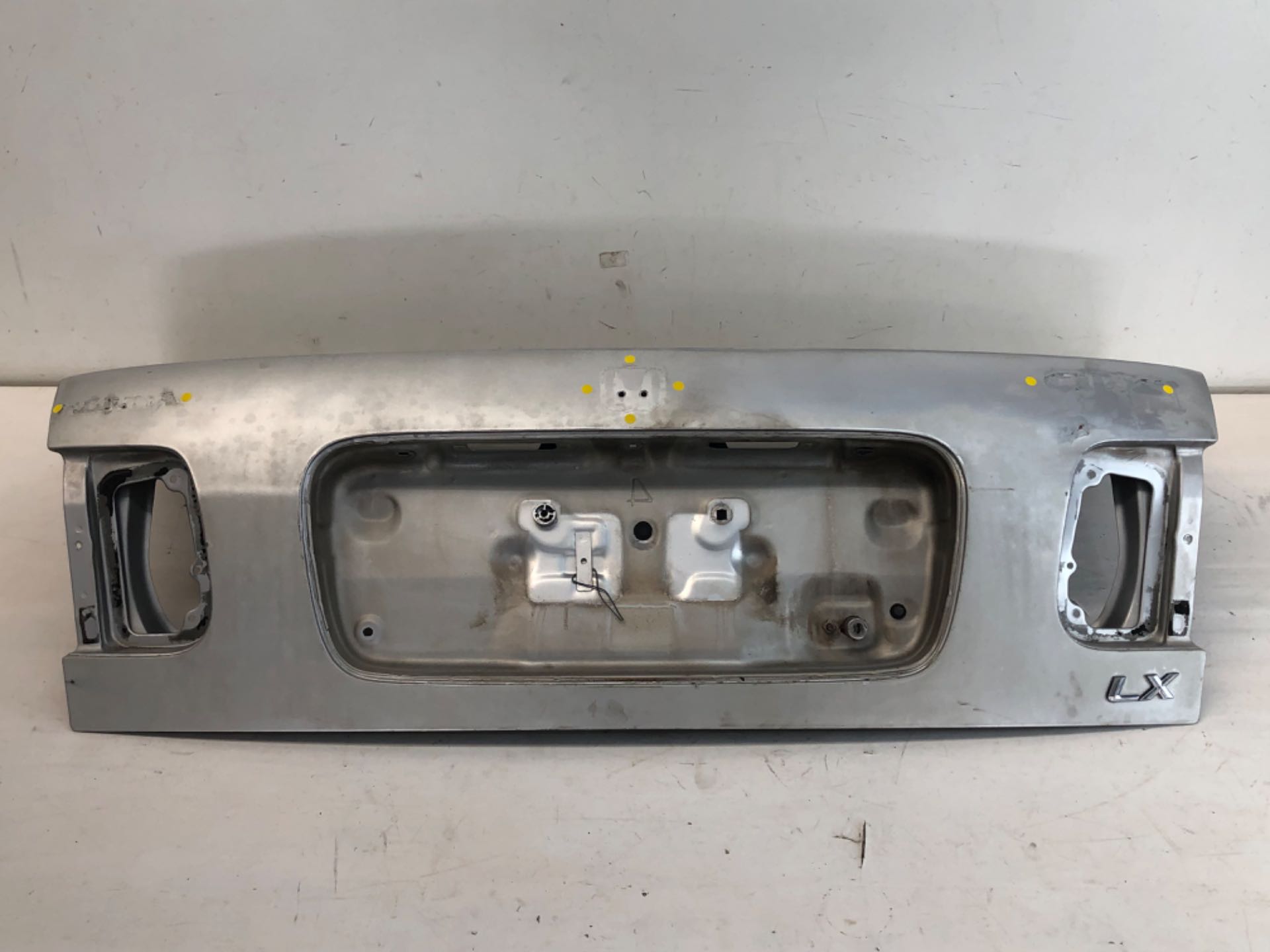 Tampa Traseira Honda Civic 1996 2000 Prata Detalhe