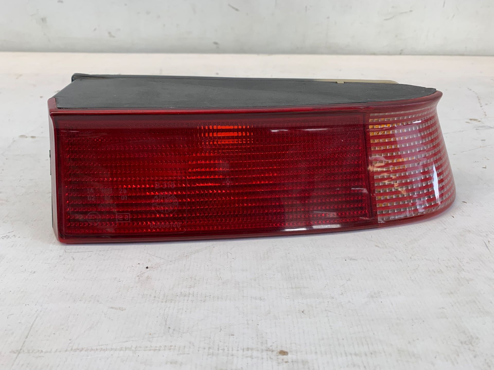 Lanterna Direita Alfa Romeo 164 1993 1997 Detalhe 60566140