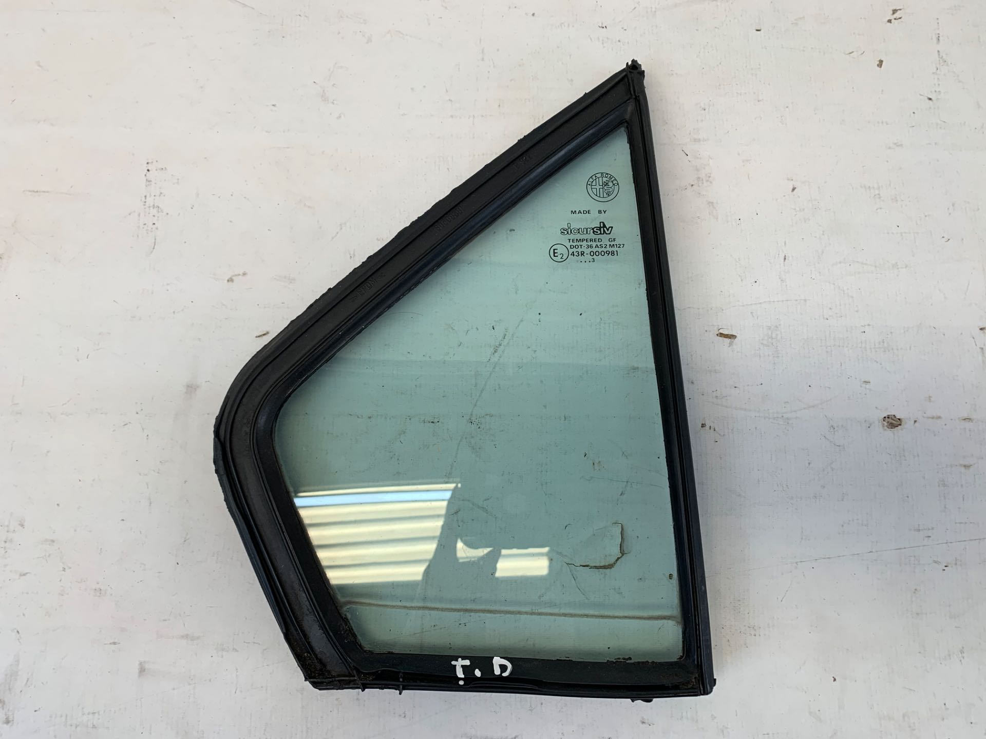 Vidro Vigia Traseiro Direito Alfa Romeo 164 1993 1997