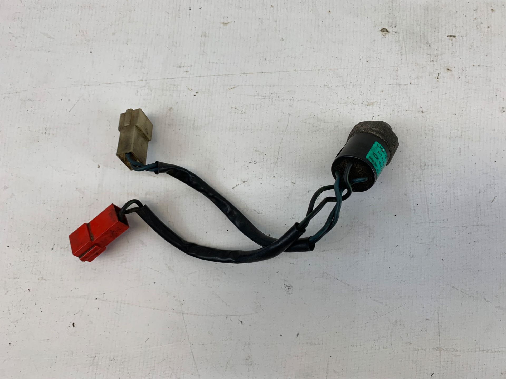 Sensor Pressão Ar Cond Alfa Romeo 164 3.0 V6 1993 1997