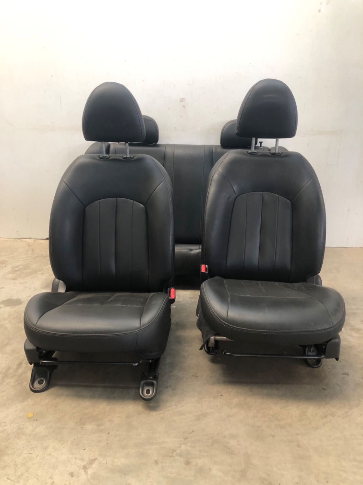 Jogo Banco Nissan Versa 2015 2019 Couro Detalhe