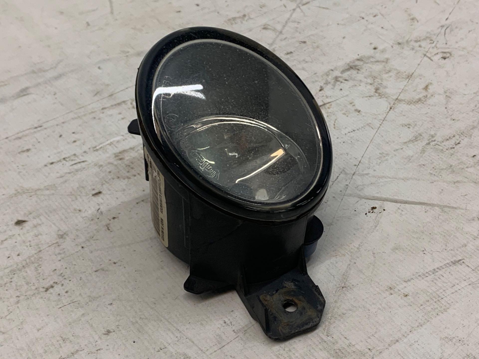 Farol Milha Dianteiro Direito Nissan Versa 2015 2019