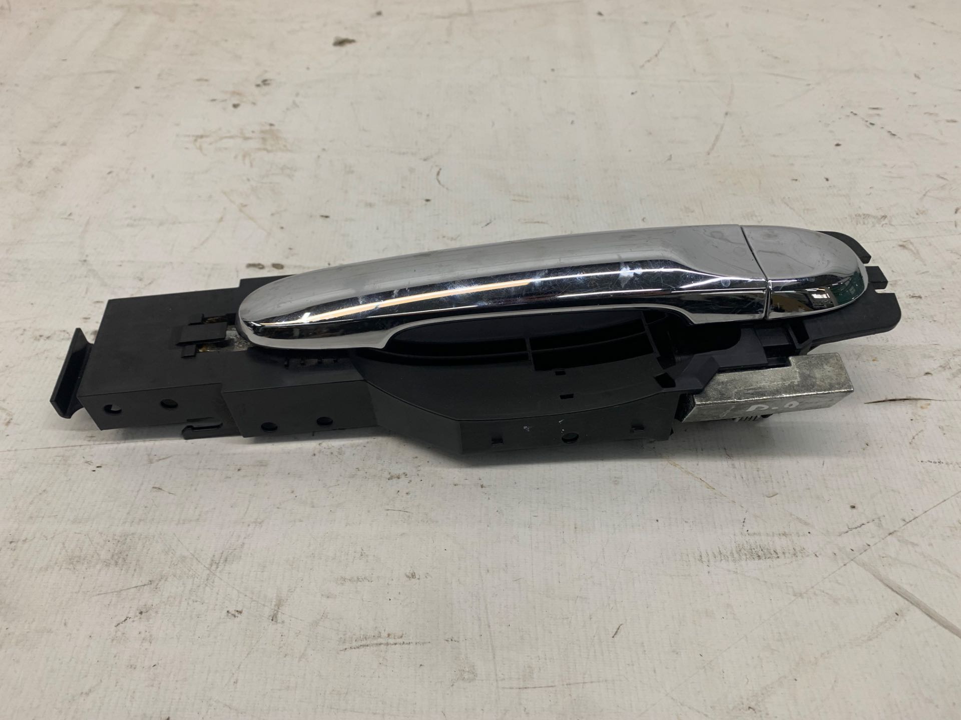 Maçaneta Externa Dianteira Direita Nissan Versa 2015 2019