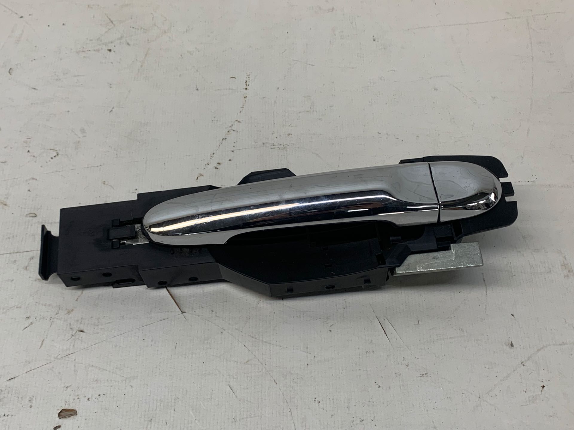 Maçaneta Externa Traseira Direita Nissan Versa 2015 2019