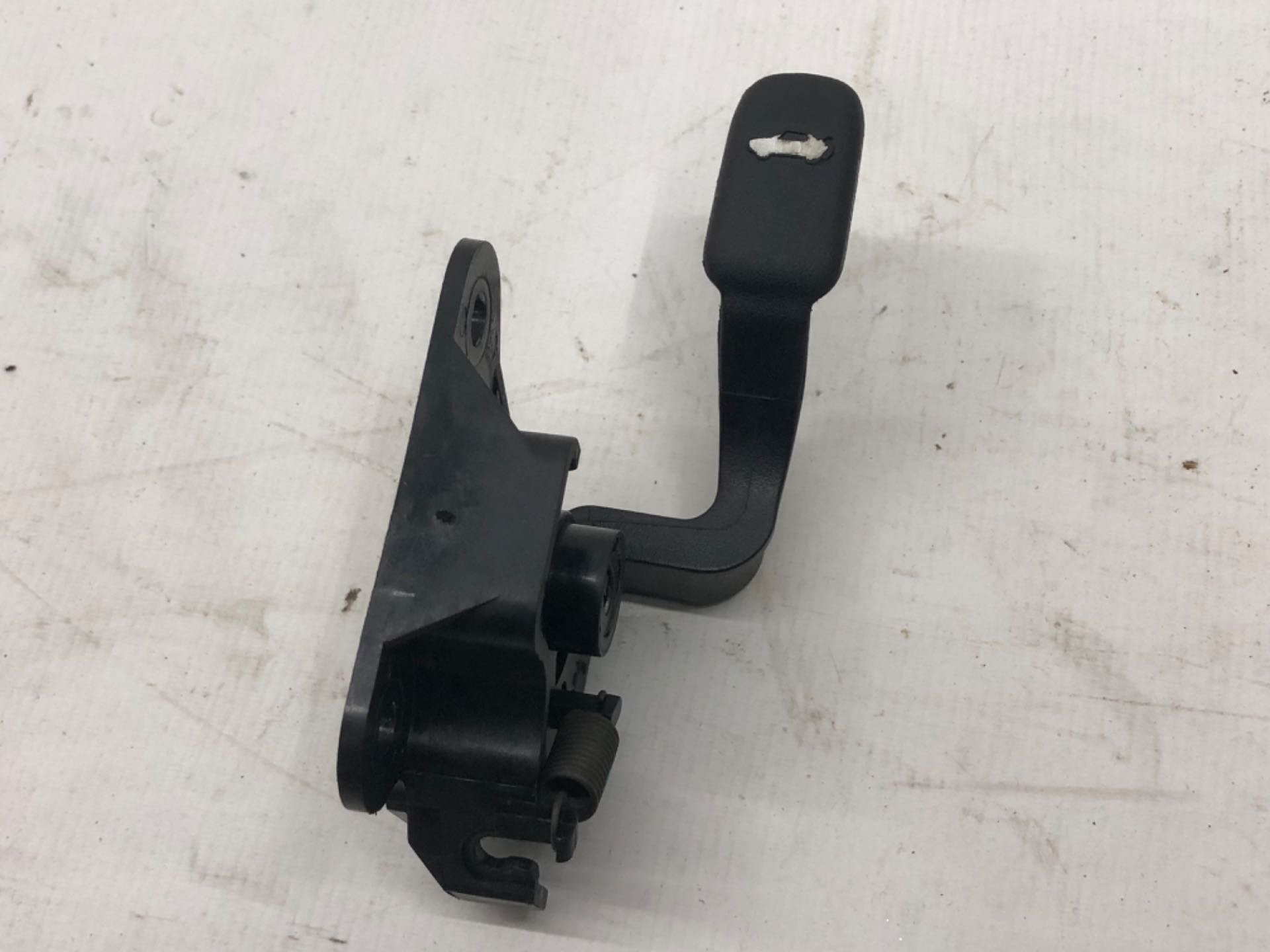 Alavanca Abertura Tampa Traseira Nissan Versa 2015 2019