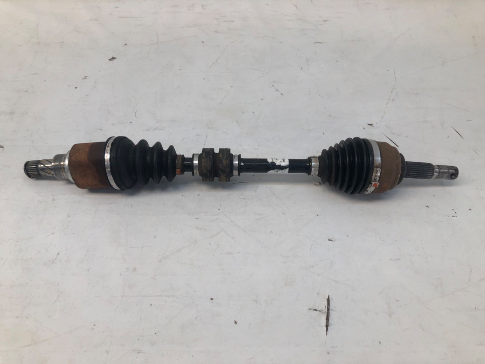 Semi Eixo Esquerdo Nissan Versa 1.6 16v Automatico 2017 2019