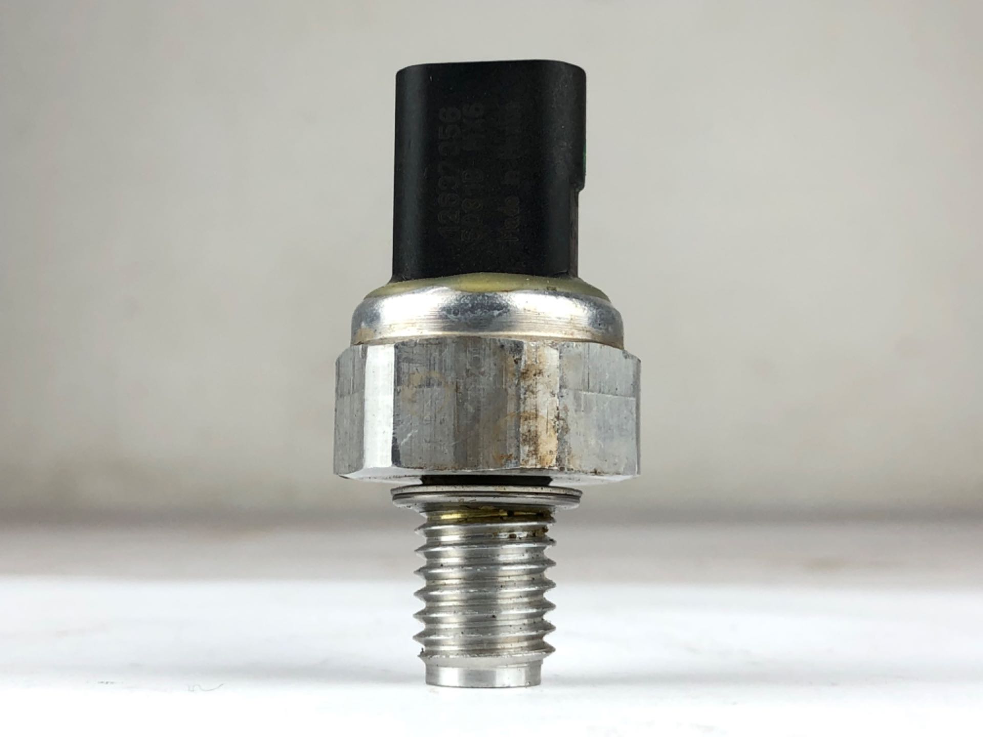 Sensor Pressao Oleo Motor GM Cruze 1.4 2016 2023 12637356