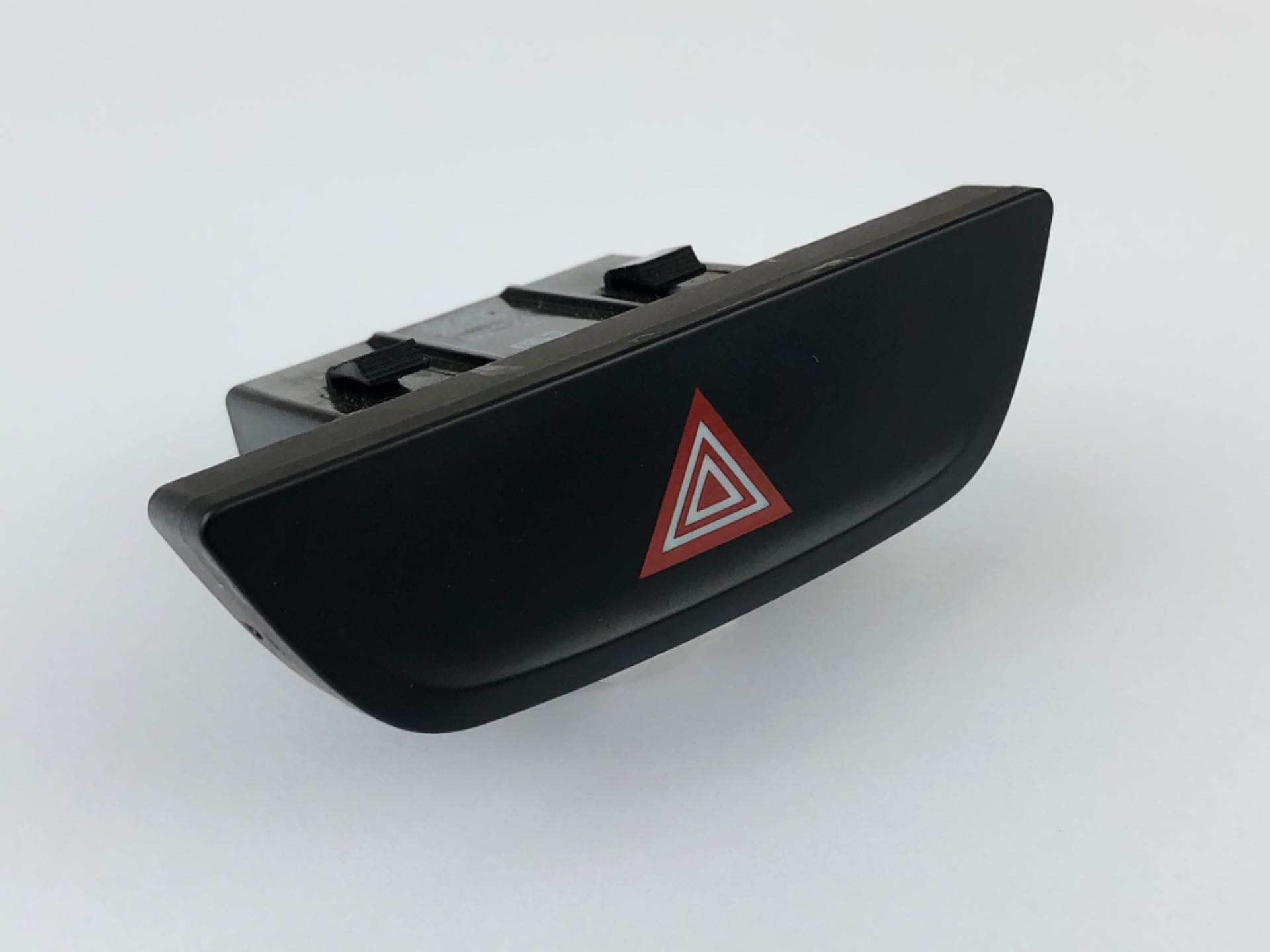 Botao Pisca Alerta GM Cruze 2017 2023 13409820