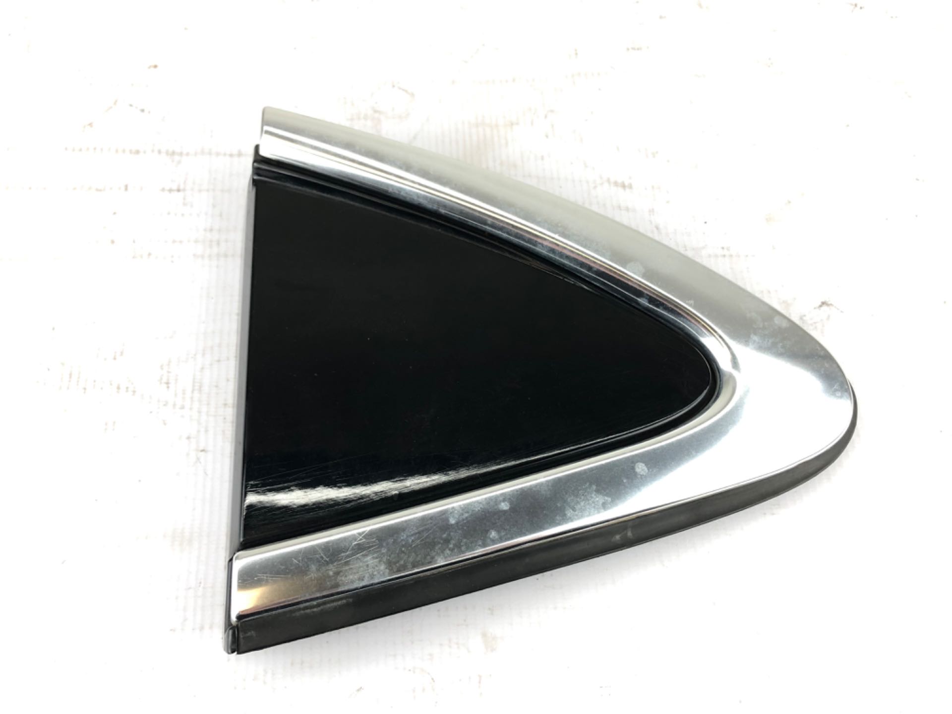 Moldura Lateral Traseira Direita GM Cruze Sedan 2016 2023