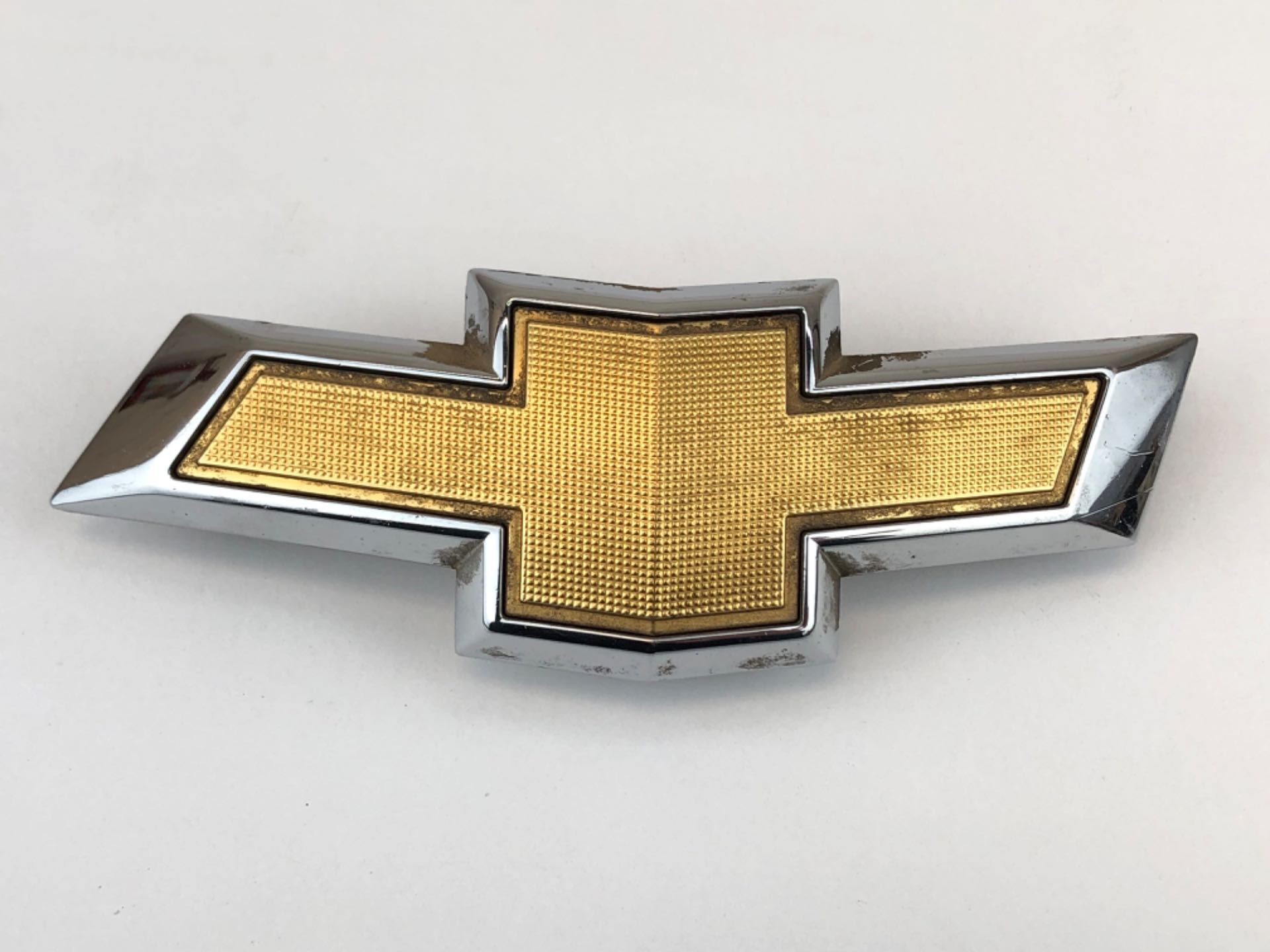 Emblema Gravata Chevrolet Cruze 2016 2018