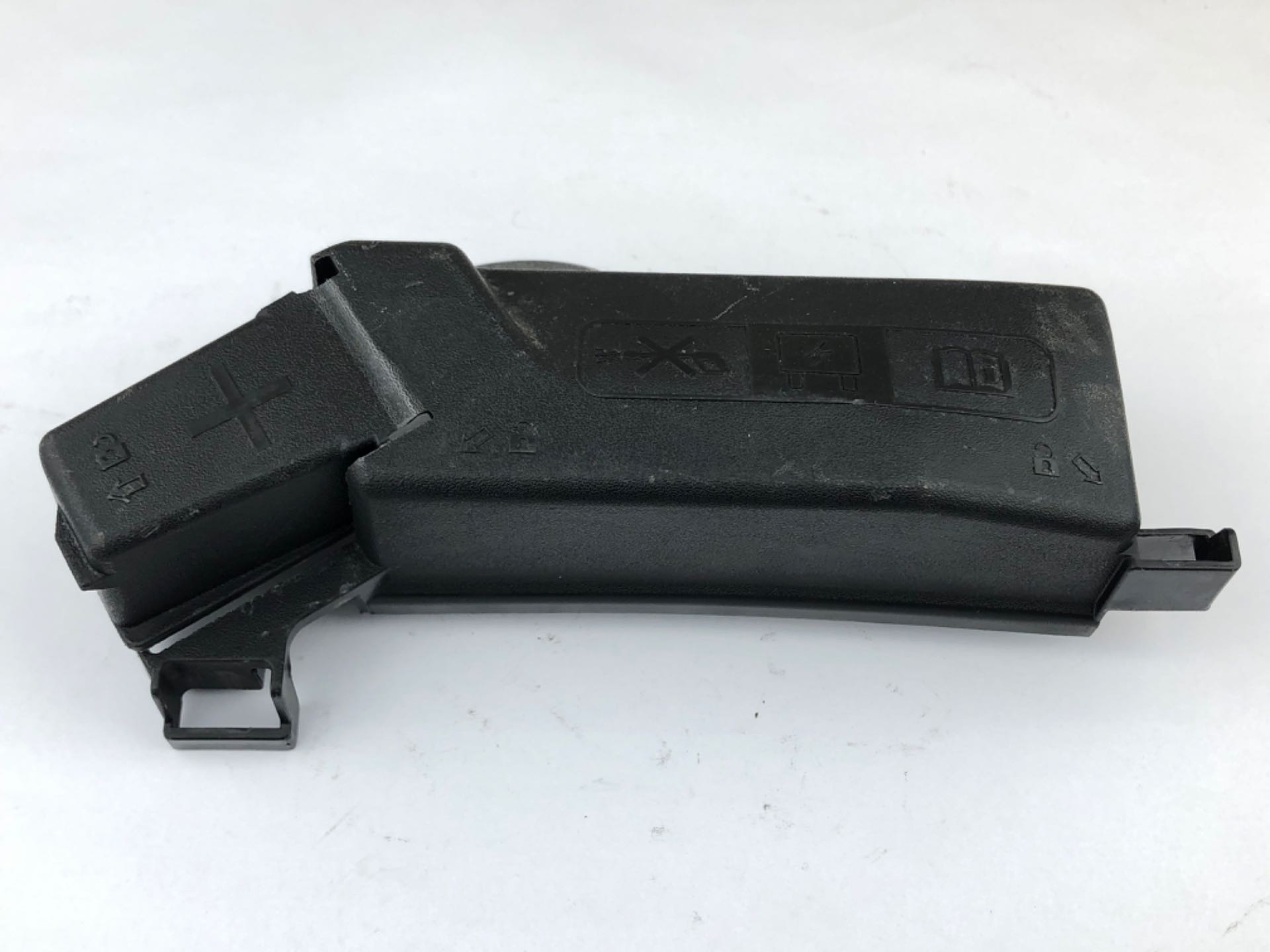 Tampa Polo Positivo Bateria GM Cruze 2016 2019