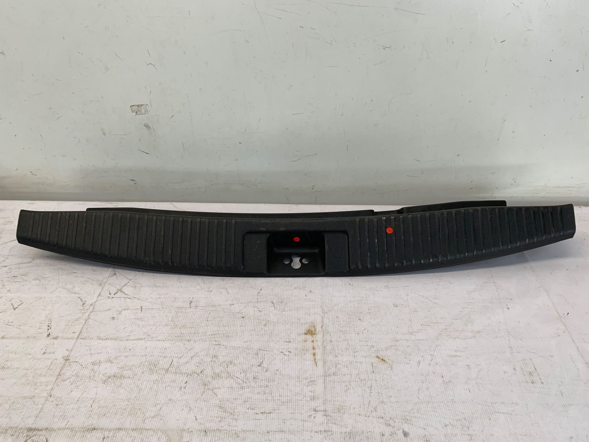 Soleira Porta Malas Honda HRV 2015 2021 Detalhe 84640t7t