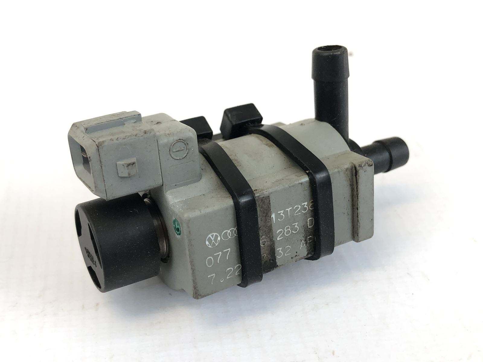 Valvula Solenoide Pressão Vacuo Cayenne 4.8 V8 2011 2014