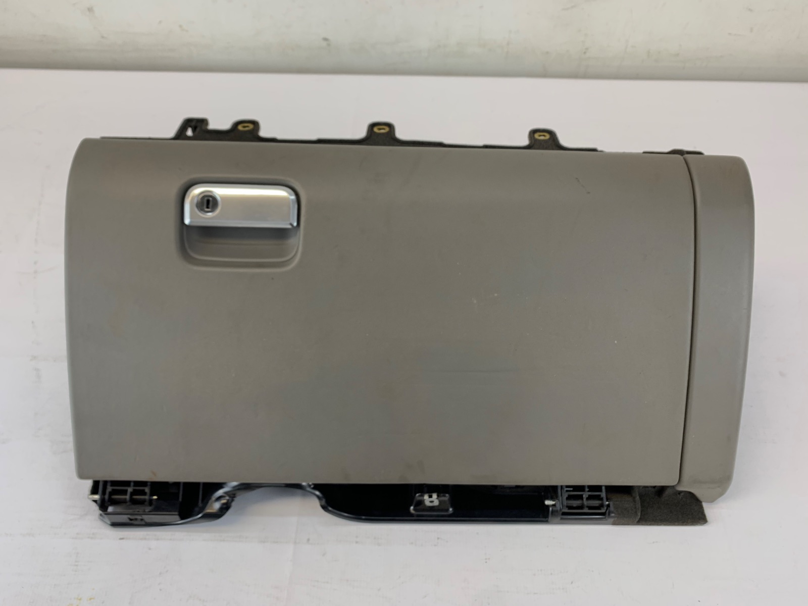Porta Luvas Porsche Cayenne 2011 2014 Detalhe