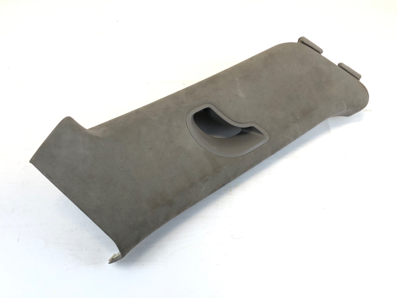 Moldura Traseira Esquerda Coluna Porsche Cayenne 2011 2014