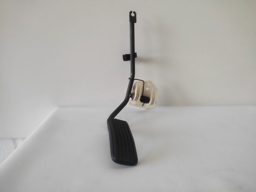 Pedal Acelerador Gm Celta 1.0 8v 2001 2006