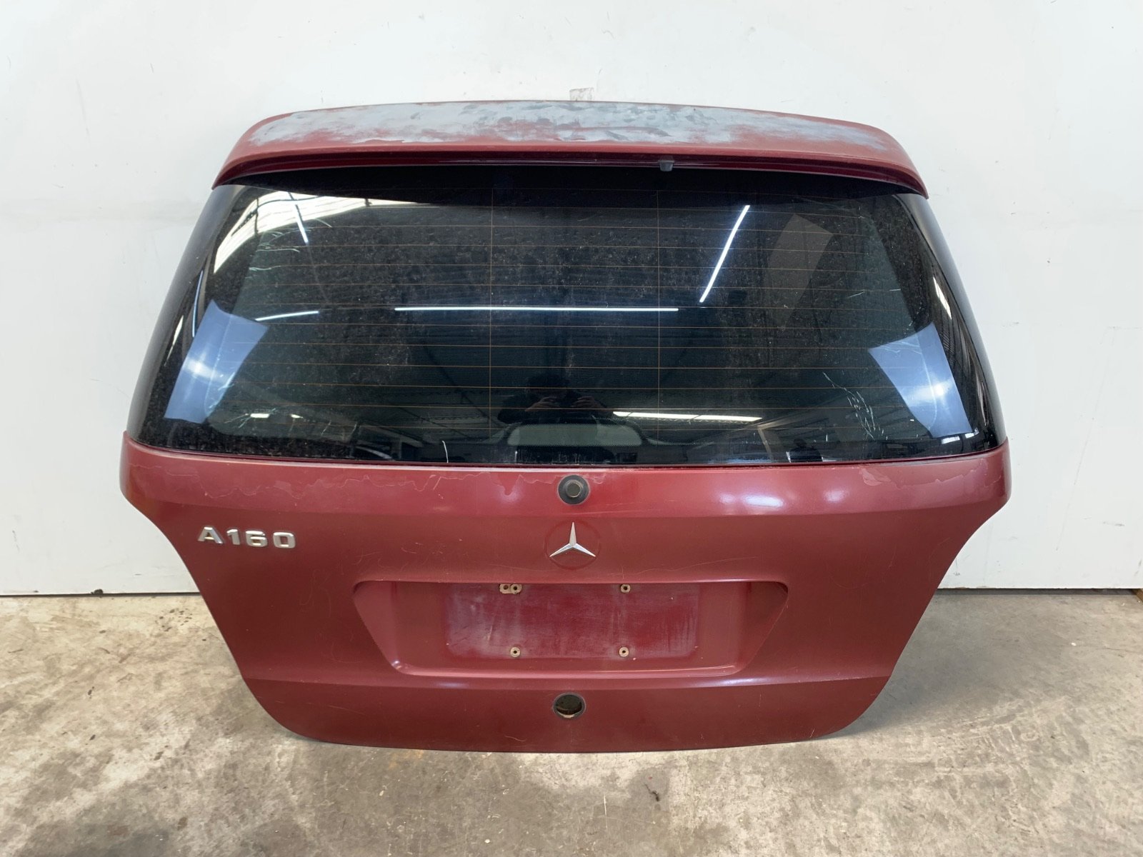 Tampa Traseira Mercedes A160 1999 2004 Detalhe