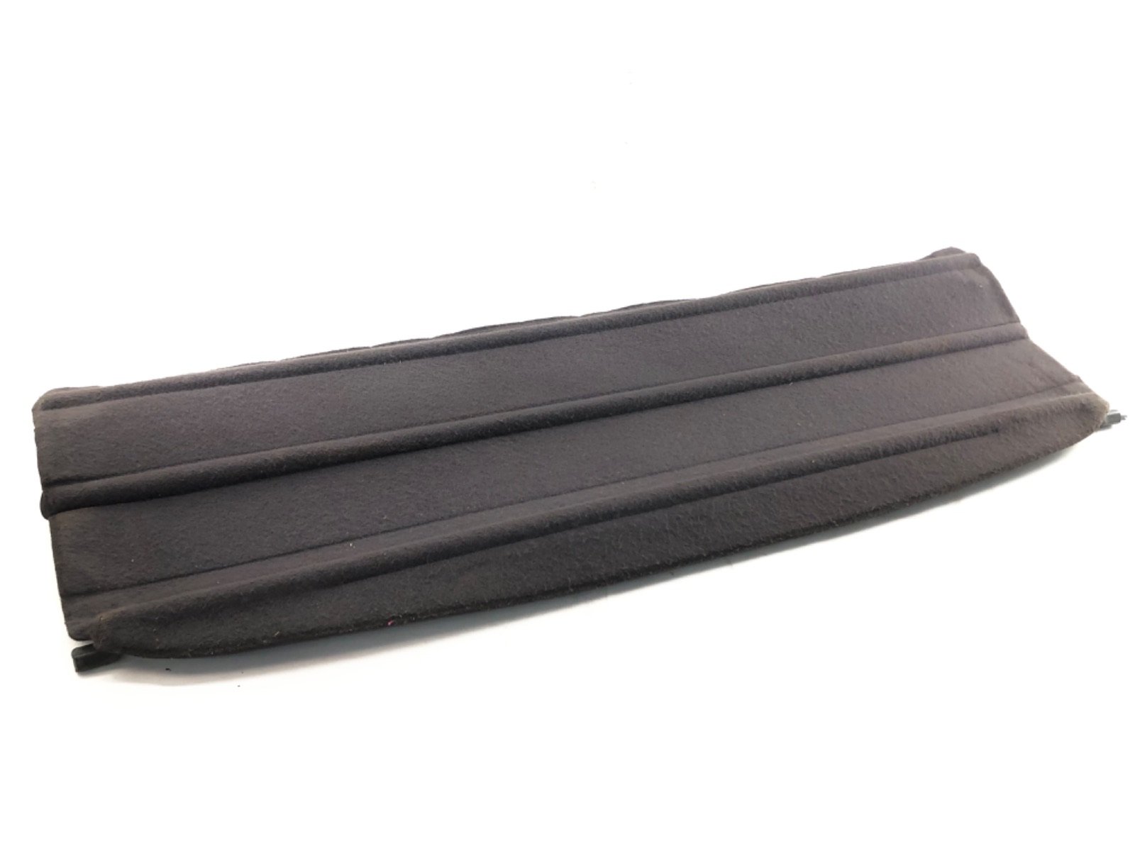 Tampão Bagagito Mercedes A160 1999 2004 Detalhe