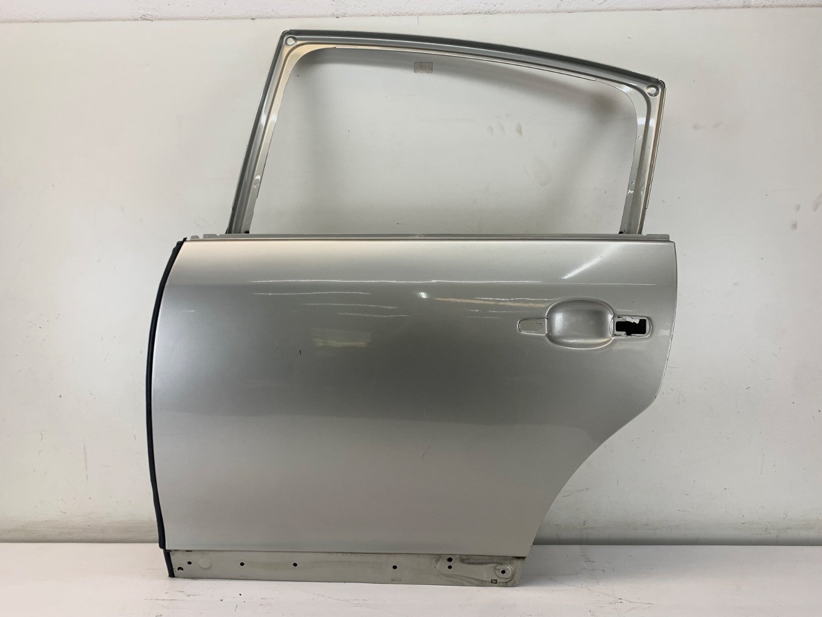 Porta Traseira Esquerda Citroen C4 Hatch 2009 2013 Detalhe