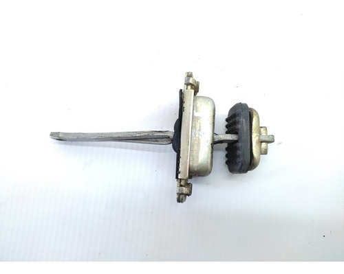 Limitador Porta Traseiro Esquerdo Freelander 1 2003 2006
