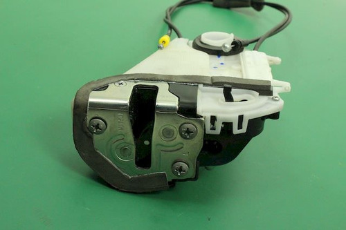 Fechadura Porta Traseira Esquerda Subaru Xv 2016
