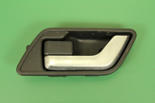 Maçaneta Interna Dianteira Esquerda Freelander 2 2010