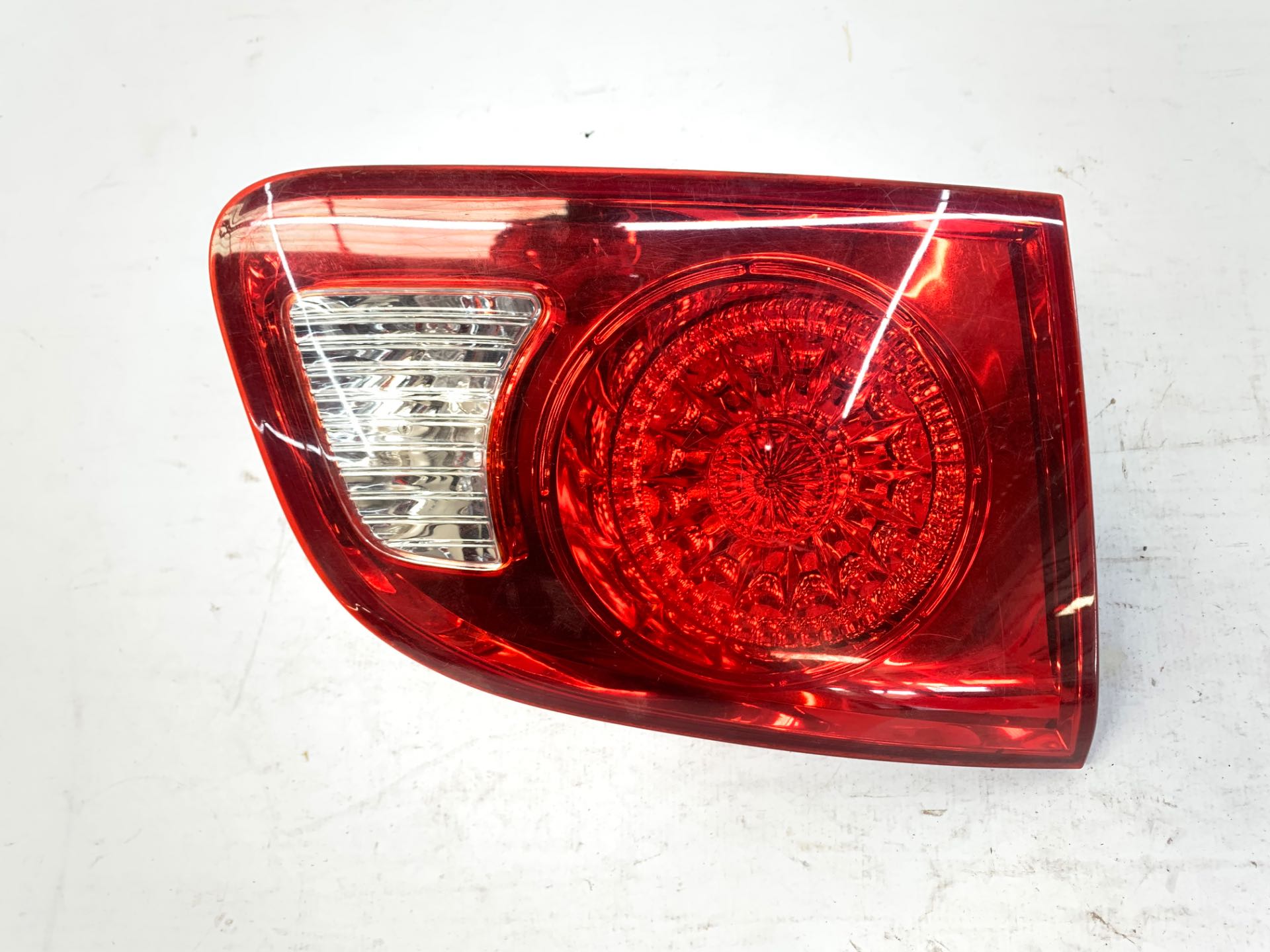 Lanterna Esquerda Tampa Traseira Hyundai Santa Fe 2006 2012