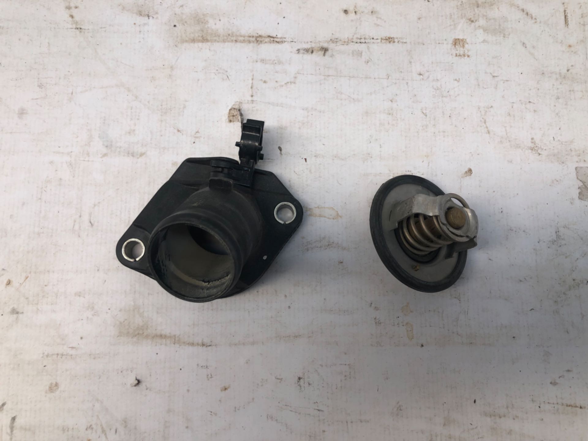 Flange Válvula Termostática Duster 1.6 16v Flex 2018