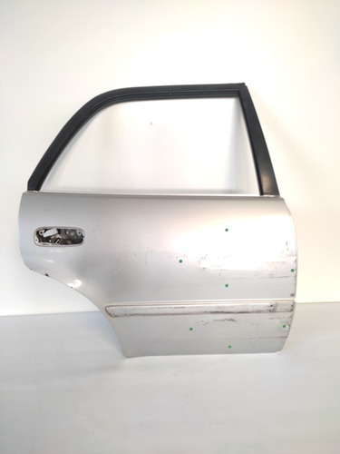 Porta Traseira Direita Corolla 1998 2002 * Detalhe
