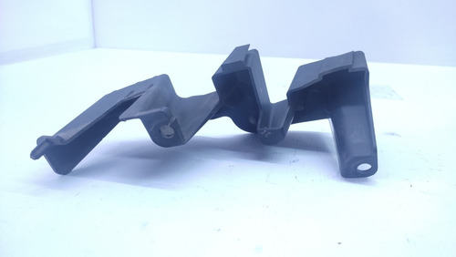 Suporte Farol Dianteiro Esquerdo Freelander 1 * Detalhe