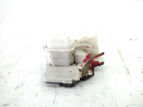 Fechadura Vácuo Porta Traseira Esquerda Polo Classic 96 2000