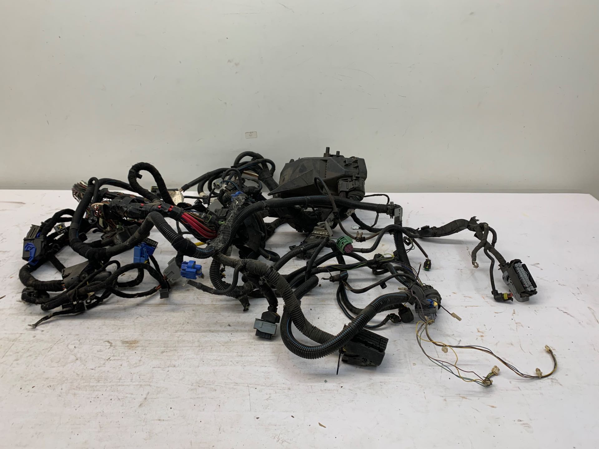 Chicote Cofre Farol Fiat Toro 2.0 Turbodiesel 4x4 2016 2021