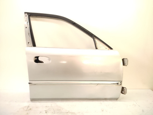 Porta Dianteira Direita Honda Civic Lx 1999 2000 Detalhe